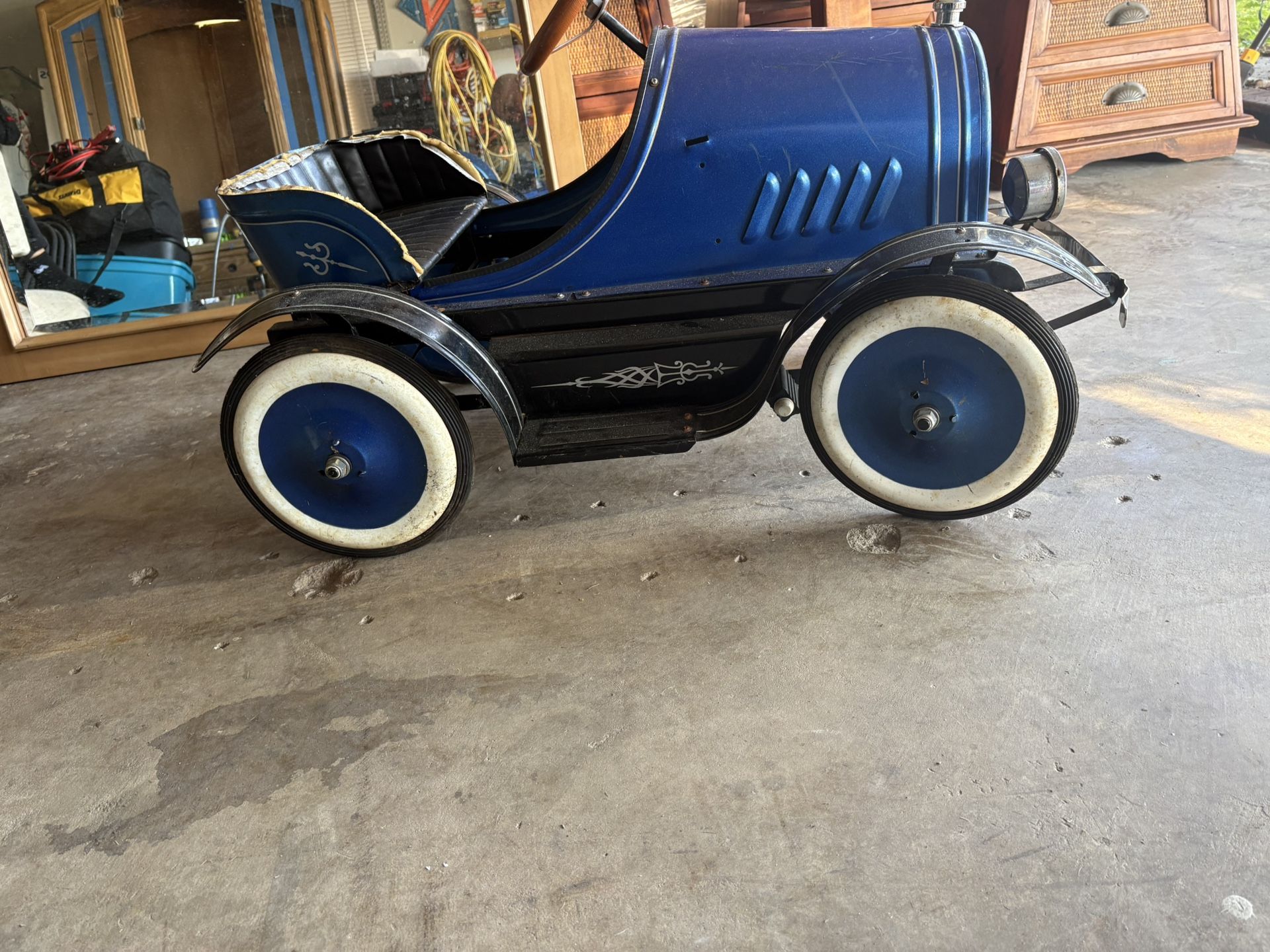 Antique Paddle Car