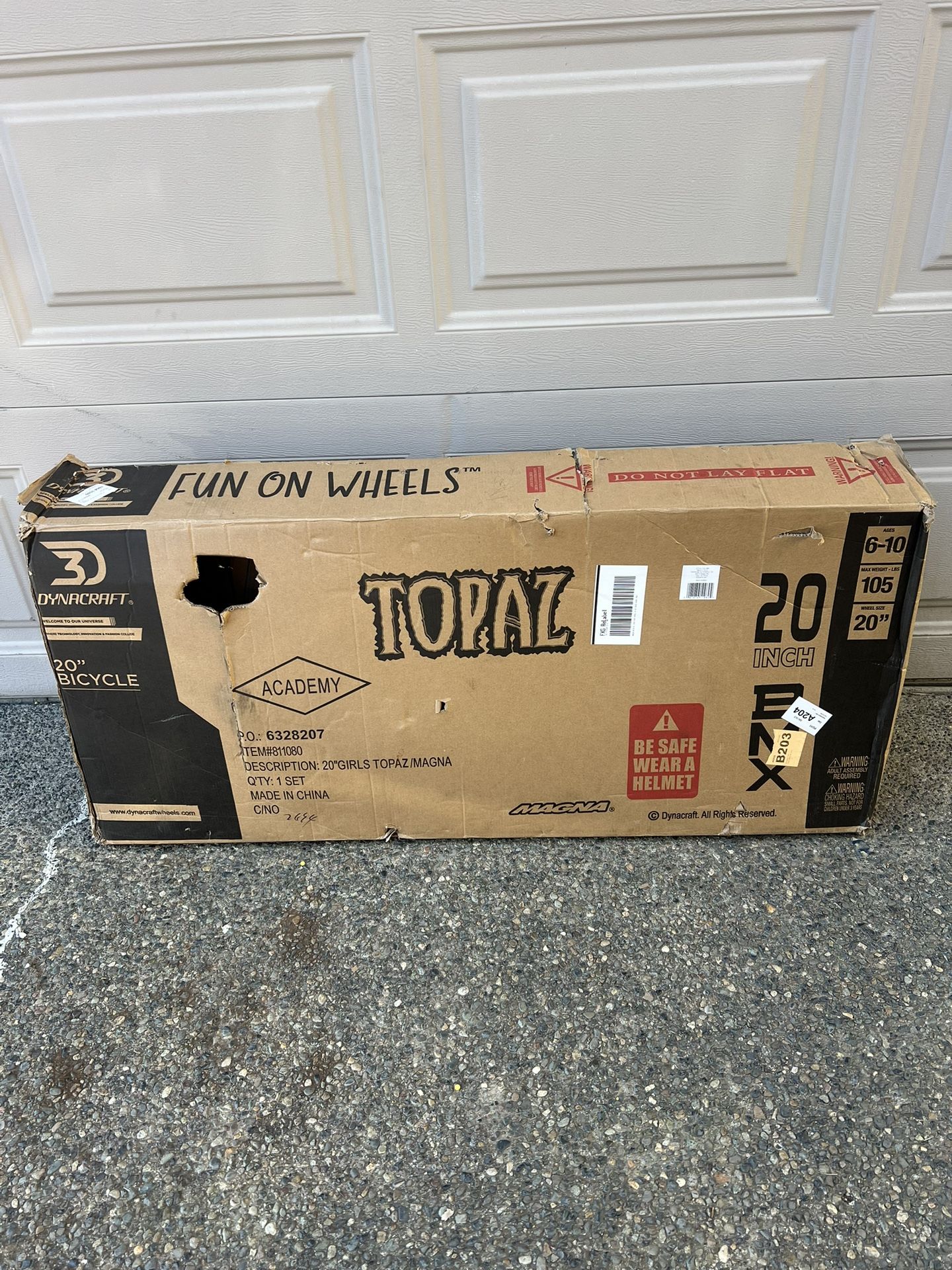 Brand New Magna Girls Topaz 20” Bike