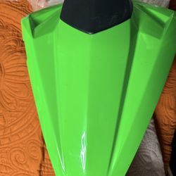 Plastic seat cover for Kawasaki ninja 300