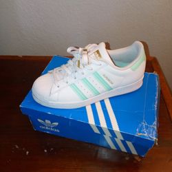 Adidas Superstar J