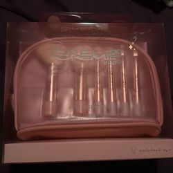 Creme makeup brush set