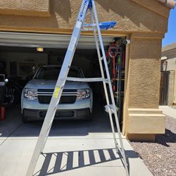 WERNER 8 FOOT ALUMINUM LADDER 
