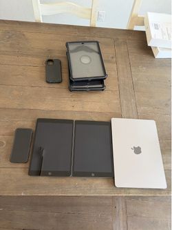 Apple Bundle – iPhone 14 + 2 iPads + 2022 MacBook Air (Great Condition)