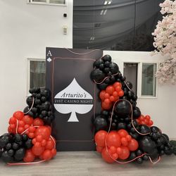 Backdrop With Balloon Garland 