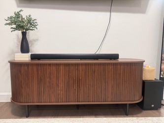 Tv console 55in