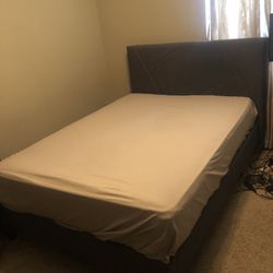 Full Bed (no mattress )