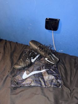 nike tiempos 9.5