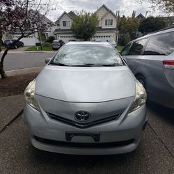 2013 Toyota Prius V