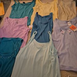 8 Women's Tank Tops 5 size Med 3 Sm Most Unworn Quality Brands 8 For Only $14