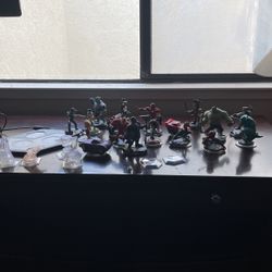 Disney Infinity Game And Characters 