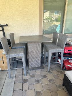 Exterior Table Set