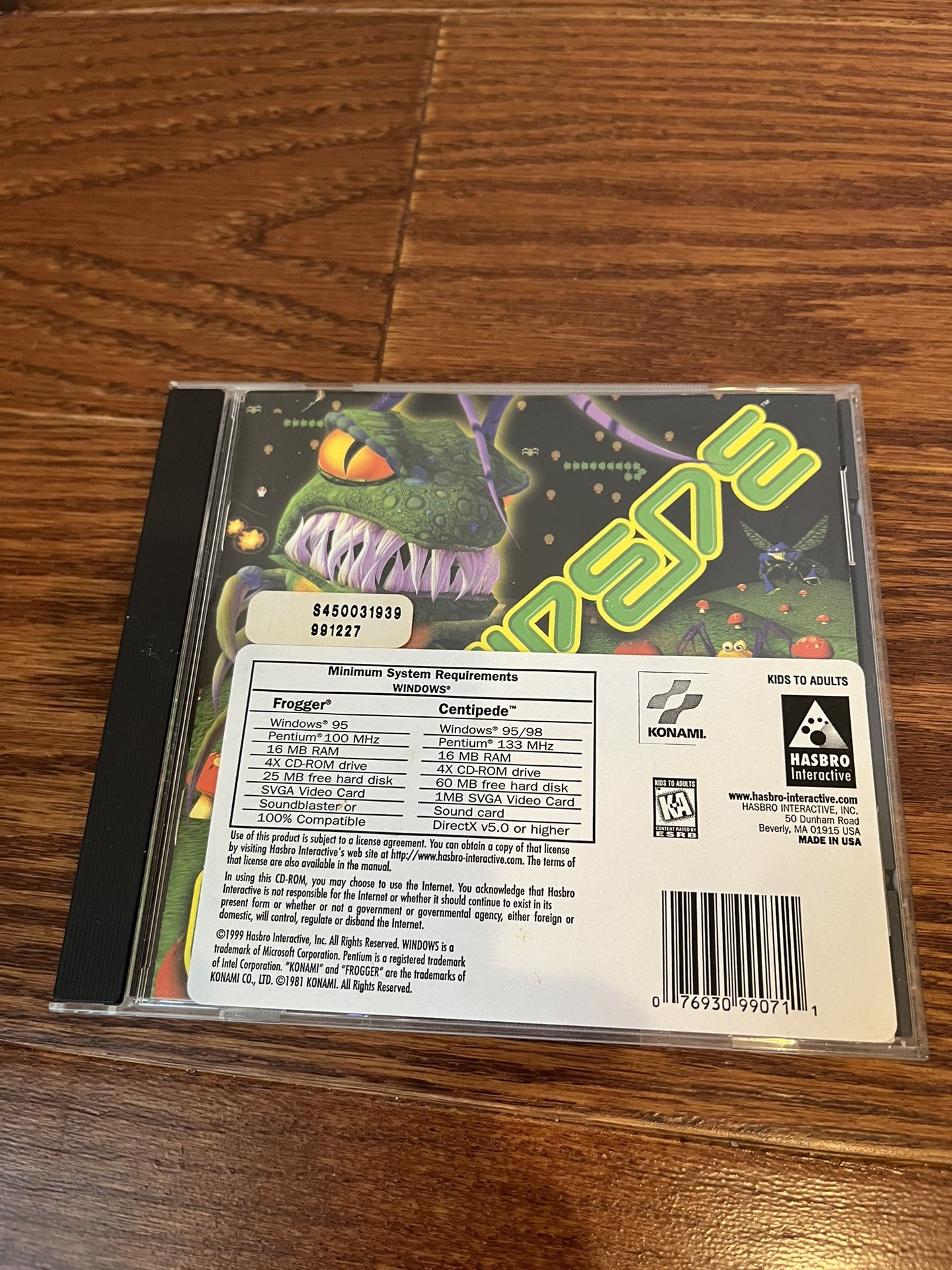 Centipede Atari PC Computer CD-ROM Game 1998 Windows, Hasbro Vintage Arcade Fun