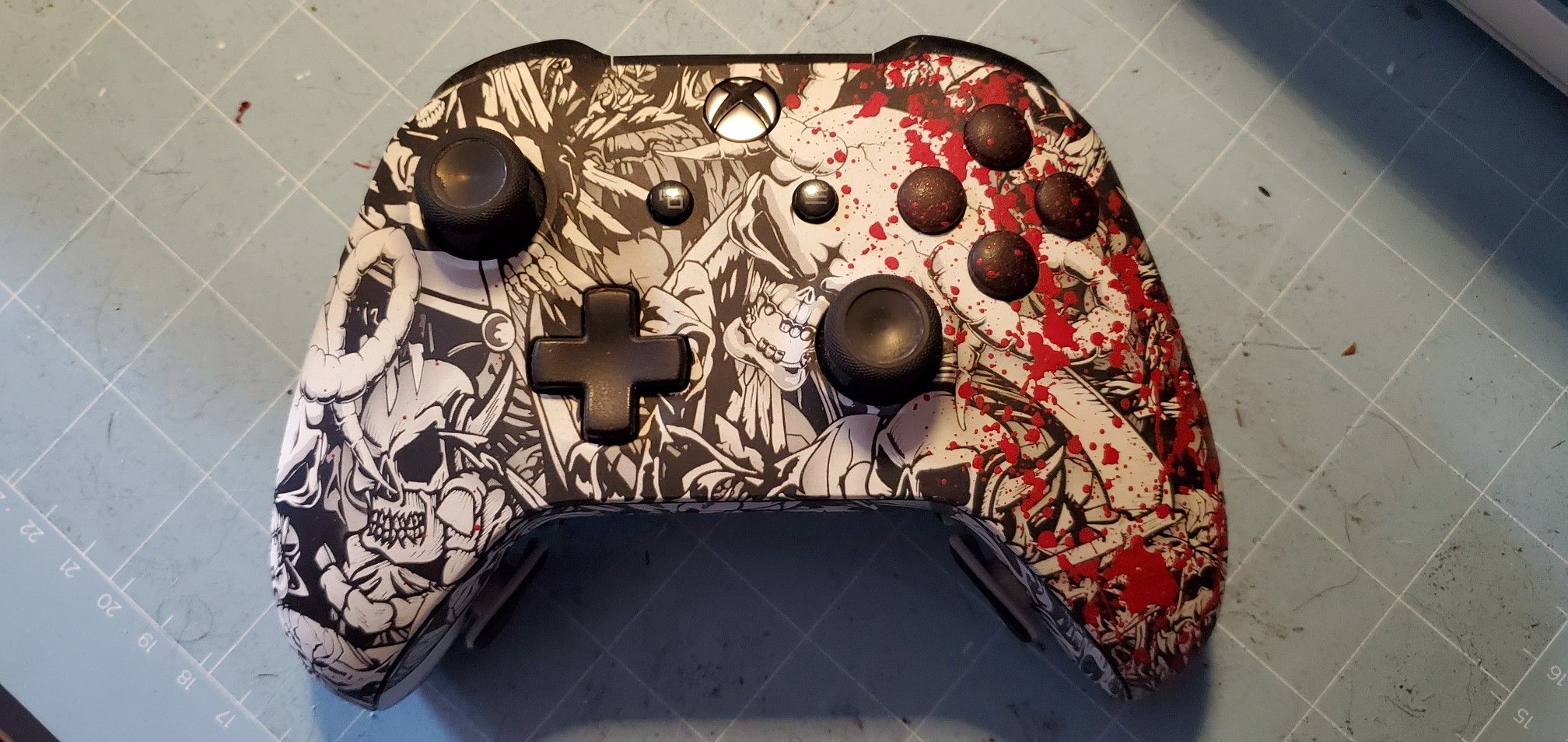 Custom Xbox Evil Controller