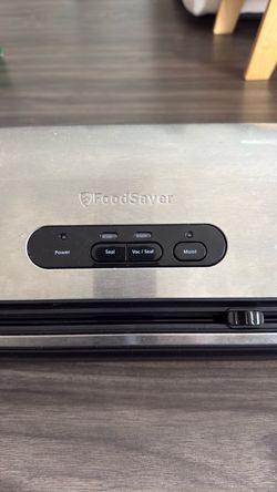 FoodSaver Vacuum Sealer