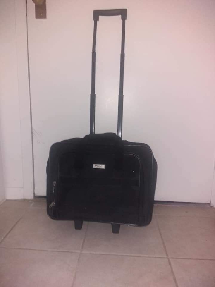 Small Work Luggage Suitcase on Wheels