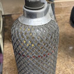 seltzer siphon