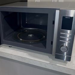Panasonic Smart Inventor Microwave - Voice Activated & Works w/ Alexa (Perfect Condition)