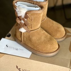 Brand New KOOLABURRA BY UGG BOOTS SIZE 7 TODDLER 