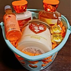 Mother's Day / Día de Las Madres  Bath And Body Works And Target 3-Wick Candle Heart Gift Basket - Sunshine Mimosa 2 🌞🥂