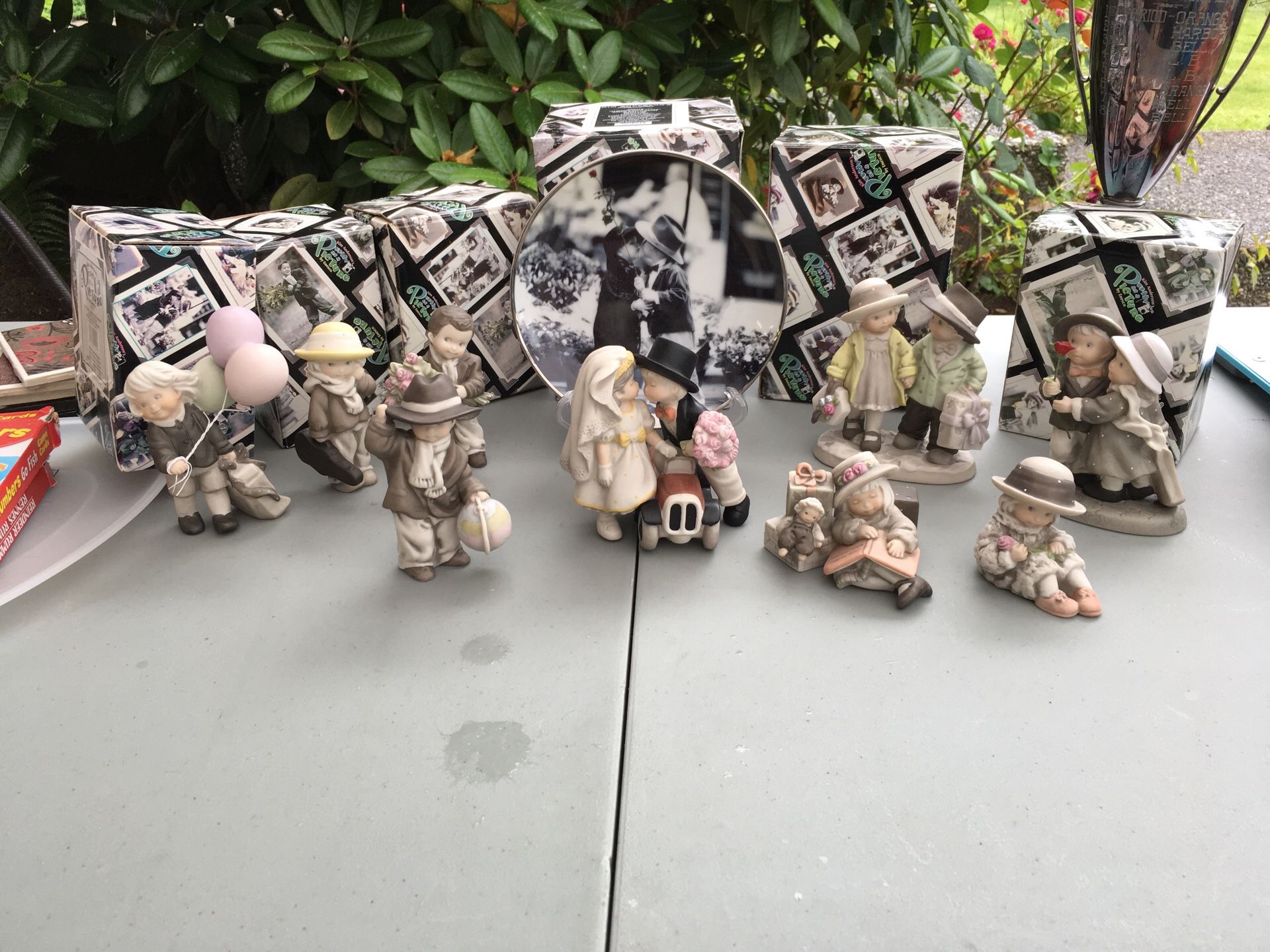 Kim Anderson’s Pretty As A Picture figurines and plate