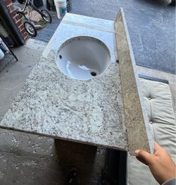 Bathroom vanity