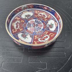 Vintage Gold Imari Hand-Painted Japanese Bowl 