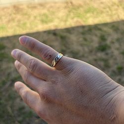 10k gold ring with diamonds