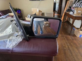 13 - 15 EXPEDITON MIRROR RH NEW