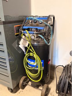 Kobalt QUIET TECH 26-Gallon Portable Electric 150 PSI Vertical Air Compressor