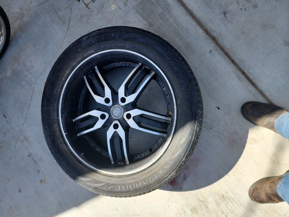 22' Rims Tiers No Good