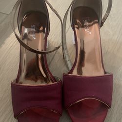 Size 7 Heels Deep Red $10