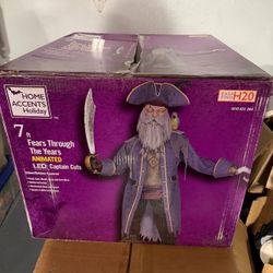 Captain Cuts Animatronic
