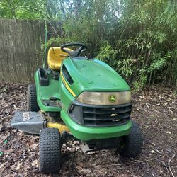 John Deere S115 Mower