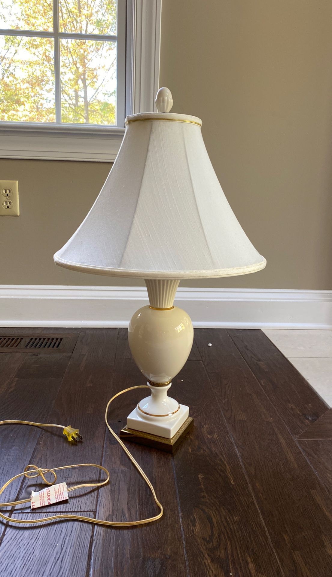 Ceramic lamp