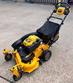 Dewalt 28” commercial lawnmower