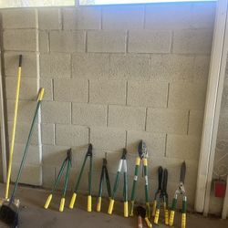 L’opères. Shears, Pruning Tools, Pole Saw $20 Each