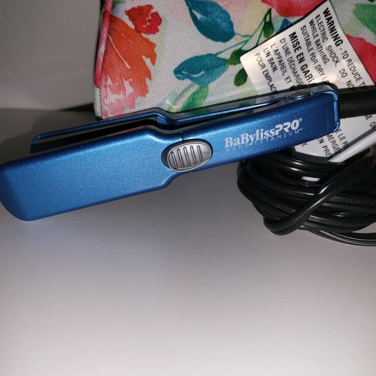 Mini Babyliss Iron With Thermal Tote 