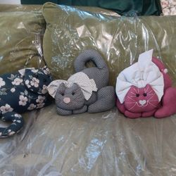 3 Used Cat Door Stoppers 