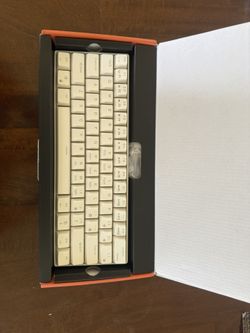 Royal Kludge R61 keyboard