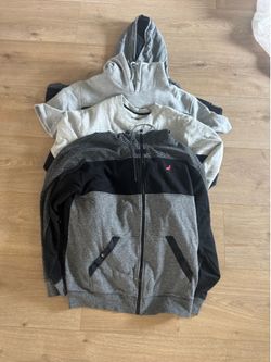 Staple men's clothes