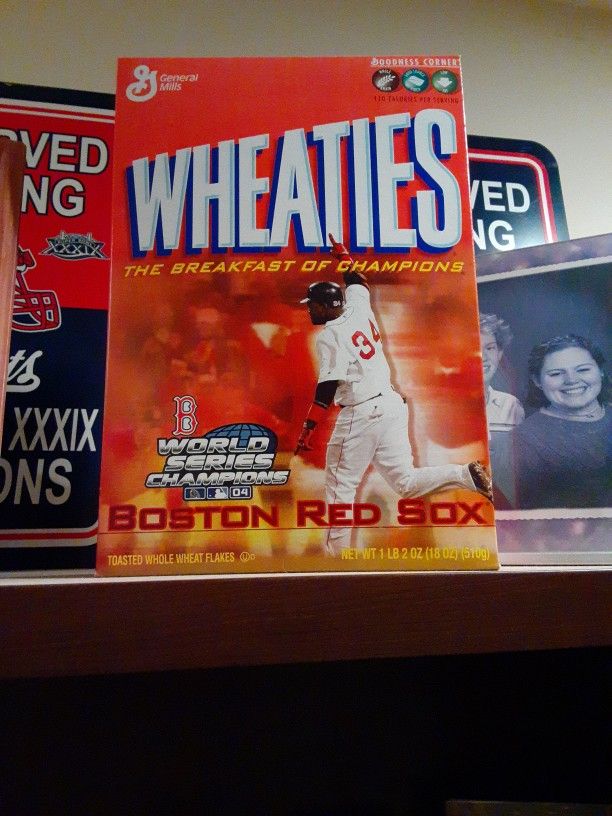 David Ortiz WHEATIES box With Cereal 