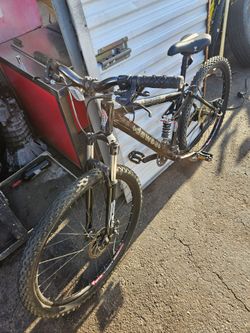 Dawes Roundhouse 2900Full Suspension Mountain Bike