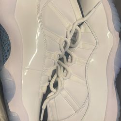 Jordan 11 Legends Blue