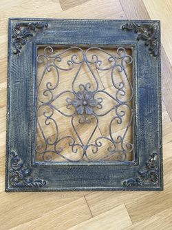 Metal Garden Decor 15.5”L x 17”H