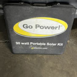 Go Power, 90 W Portable Solar Power, Charging Kit