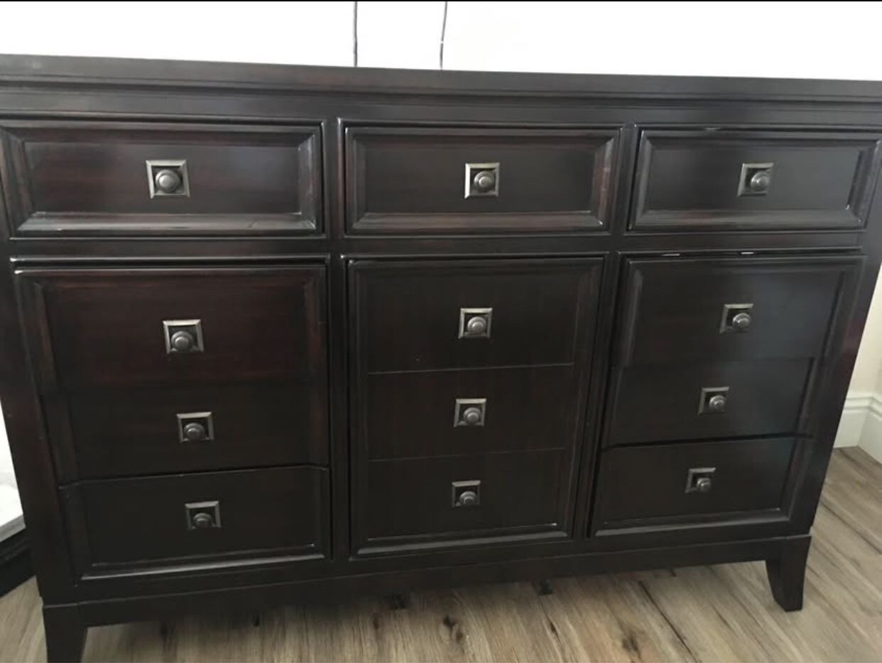 Ashley Furniture Martini Collection Dresser