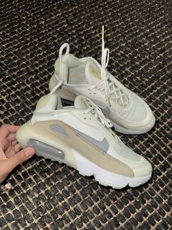 New Woman’s Nike Air Max
