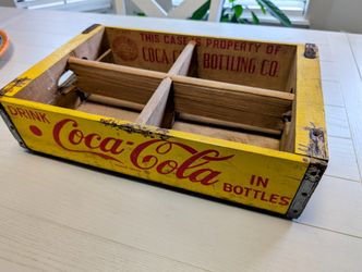 Vintage Coke Coca Cola Wood Crate For Bottles Yellow Red Charleston SC