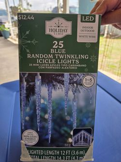 Strand Of Blue Random Twinkling Blue Icicle Lights