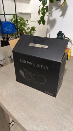 LED PROJECTOR SEMI NUEVO